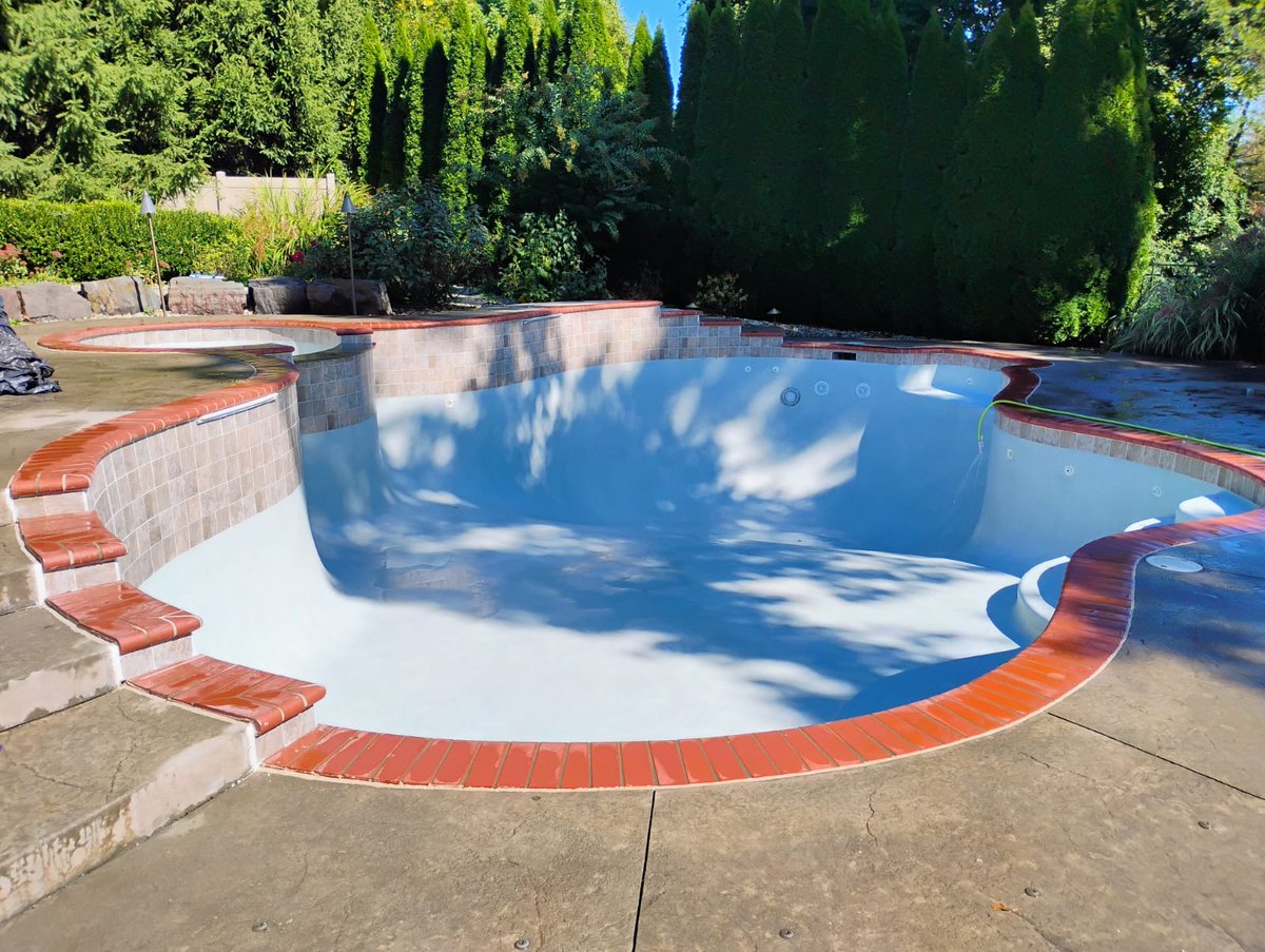 SRPoolsInc's tweet image. Take a look at our recent project! We installed new tiles and Diamond Brite Super Blue plaster. Contact us for your pool remodeling needs at (908) 526-2277. #pool #poolmakeover #replaster
