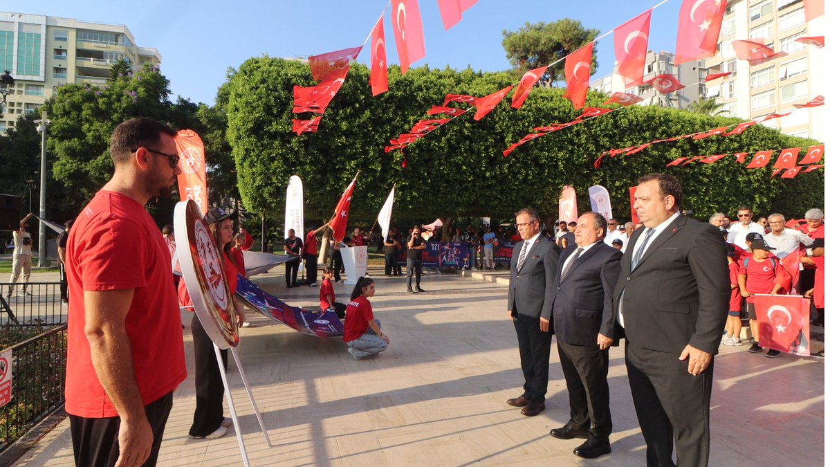 “Amatörler, Türk Sporunun Kalbidir! ❤️diyerek, 'Amatör Spor Haftası' açılışımızı, sporcularımızla birlikte gerçekleştirdiğimiz yürüyüş etkinliğimizle yaptık.
