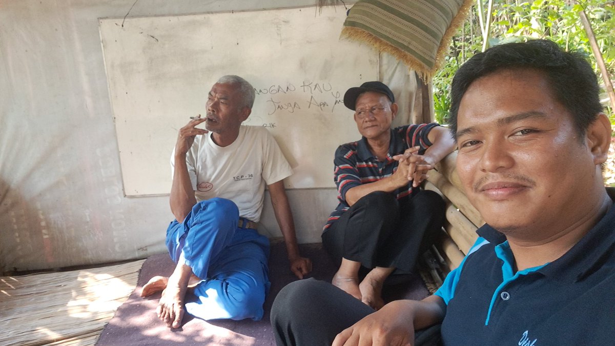 AgungDelly's tweet photo. Selasa ( 17 / 09 ) Delly Agung Rifansyah Luhkan Kabupaten Bogor, di Kelompok Family Fish Farm Desa Cibedug Kecamatan Ciawi , Kegiaan Pertemuan Kelompok Family Farm. #giatluhkansatmingkalbogor #Kabbogor #Aktivitas #Budidaya https://t.co/1Joxr85kts