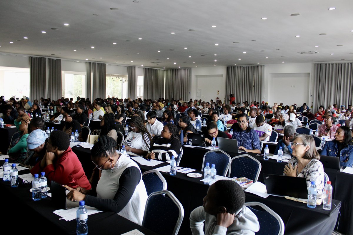 🌅 Wrapping up the first-ever School Food Environment Assembly! 300 voices united to strengthen the National Schools Nutrition Programme and push forward towards food justice for all. This is just the beginning! #SFEA