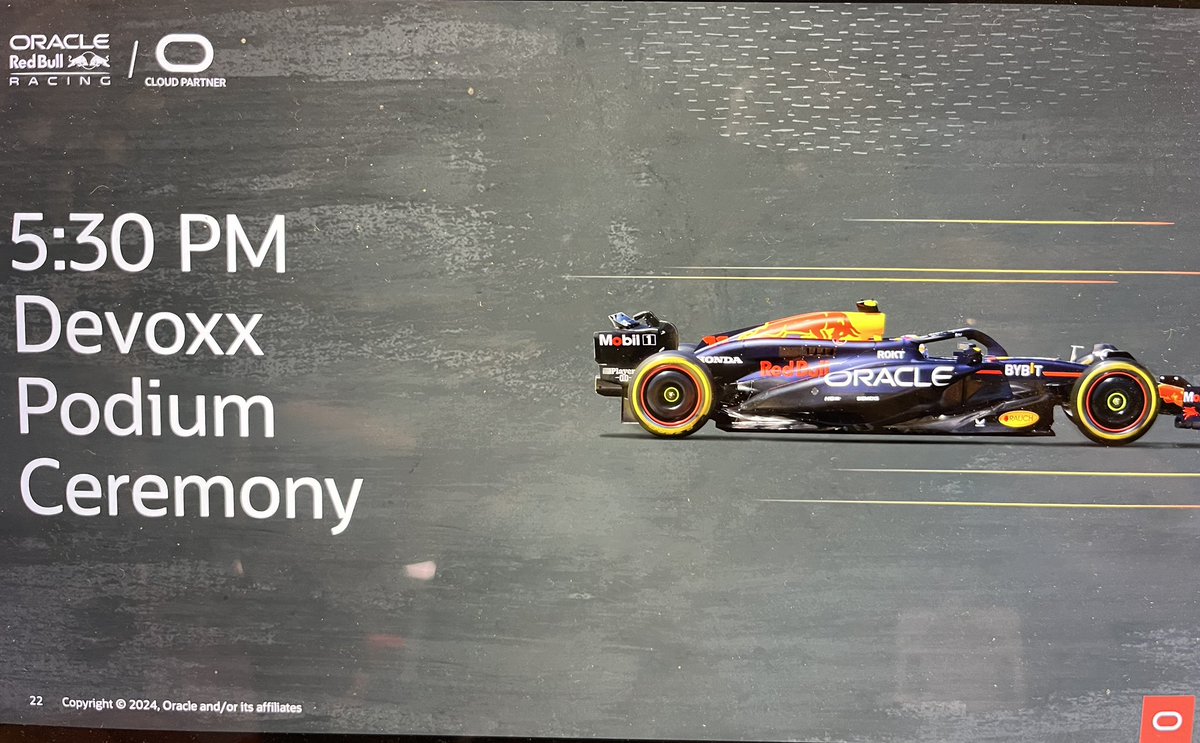 Are you one of the 5 fastest drivers on the Oracle Red Bull Racing F1 simulator? Find out today at 17:30 and win great prizes! #devoxx