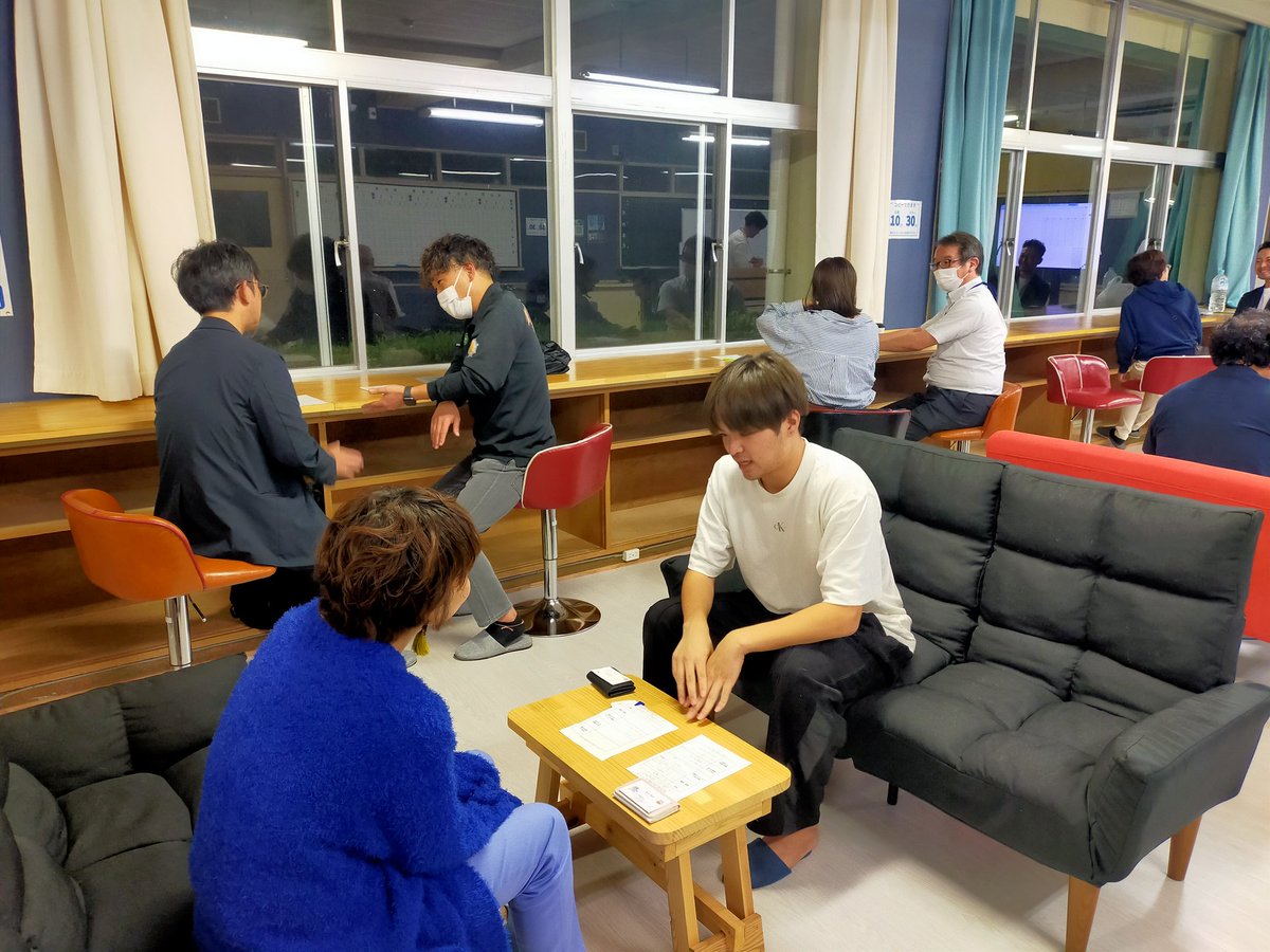 JOINX0811's tweet photo. 今日の #９日（#くすの日）#交流会
#玖珠町 内だけでなく
都内や #大学生 も集まり
最後の最後まで盛り上がりました🤝🤝
#リピート で来てくれる方も増えて
少しずつ認知が広がって
嬉しいです😊✨
#コワーキングスペース #MORetune https://t.co/8Nhbly2X1O