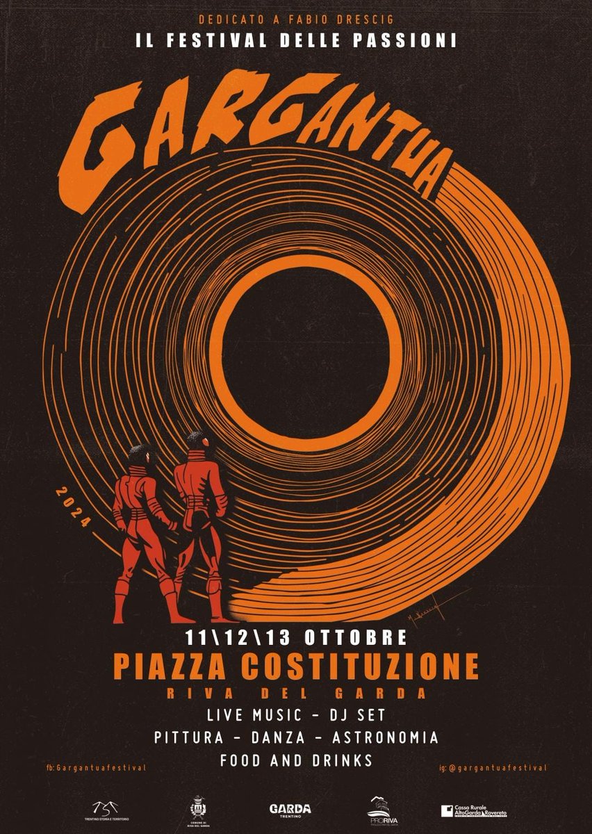 CaneSciolto15's tweet photo. 11/12/13 ottobre, Riva del Garda. Si dipinge in piazza. https://t.co/fXMrI2H4tX