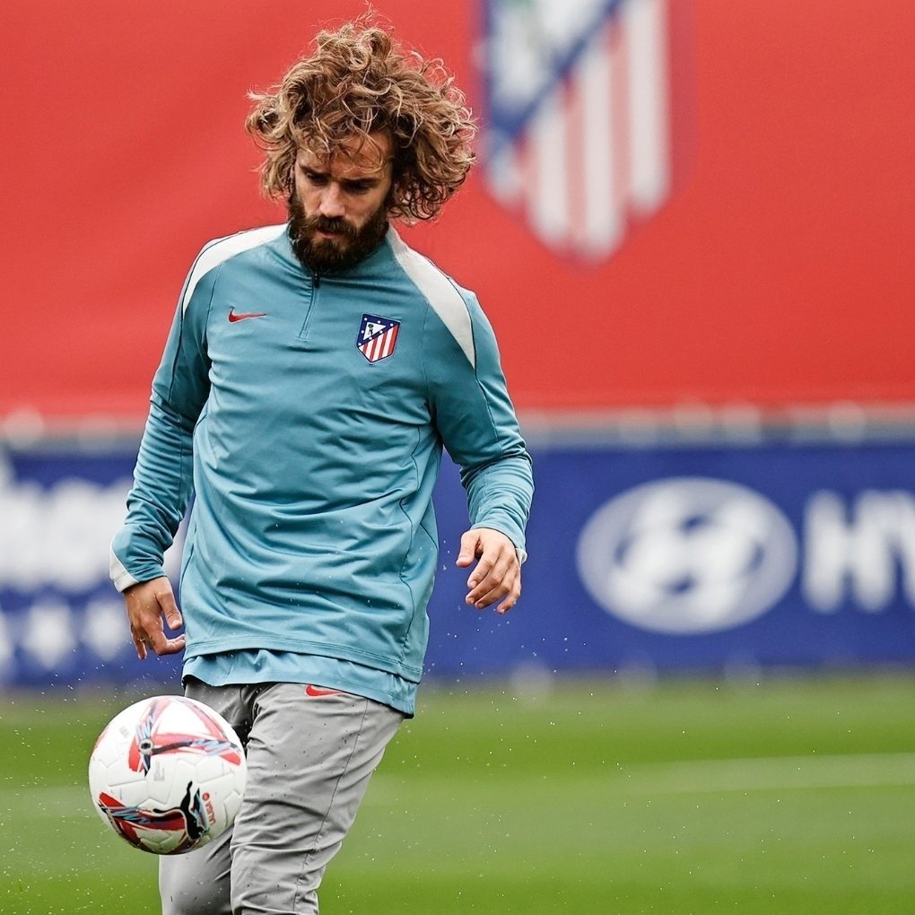 atm10tatum's tweet photo. Que cojones le ha pasado a Griezmann?? https://t.co/m00Mv4PPfT
