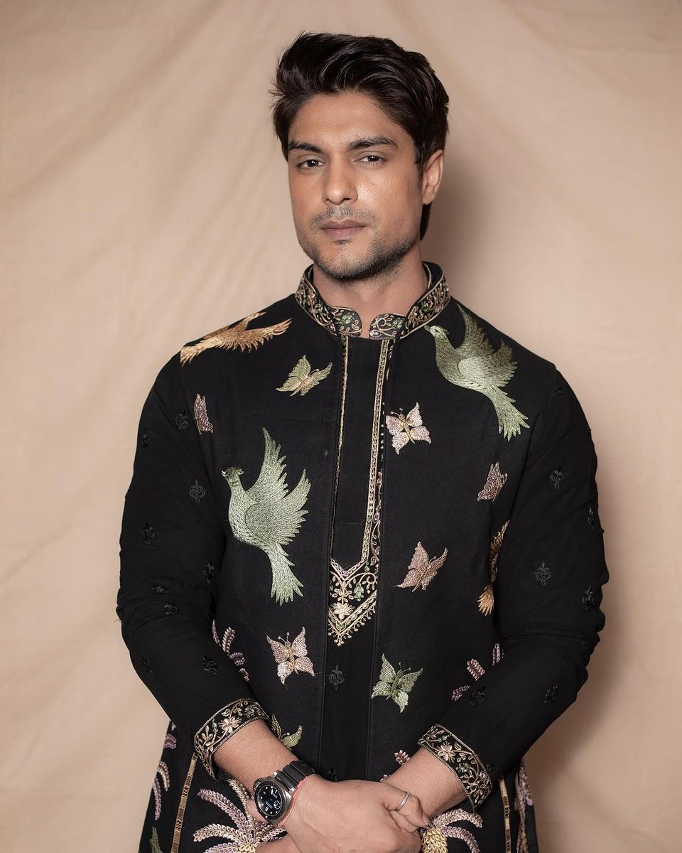 spookysparklex's tweet photo. Him in black! 🖤 

#AnkitGupta #AnkitBattalion #MaatiSeBandhiDor https://t.co/xWdWgsLICk