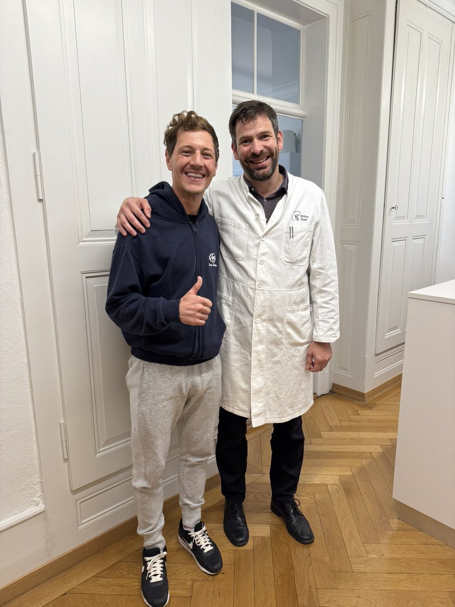 DomiAegerter77's tweet image. Danke Dr. Stefan Joss und dem Ärzten Team von Hirslanden Klinik Beau-Site Bern für die super Betreuung und die neuen Tunning teile ⛓️🔩💪🥴😅 

#post #surgery #shoulder #right #recovery #built #strength #scan #beach #doctor #treatment #77 #livefullgas #domifighter 

@hirslanden