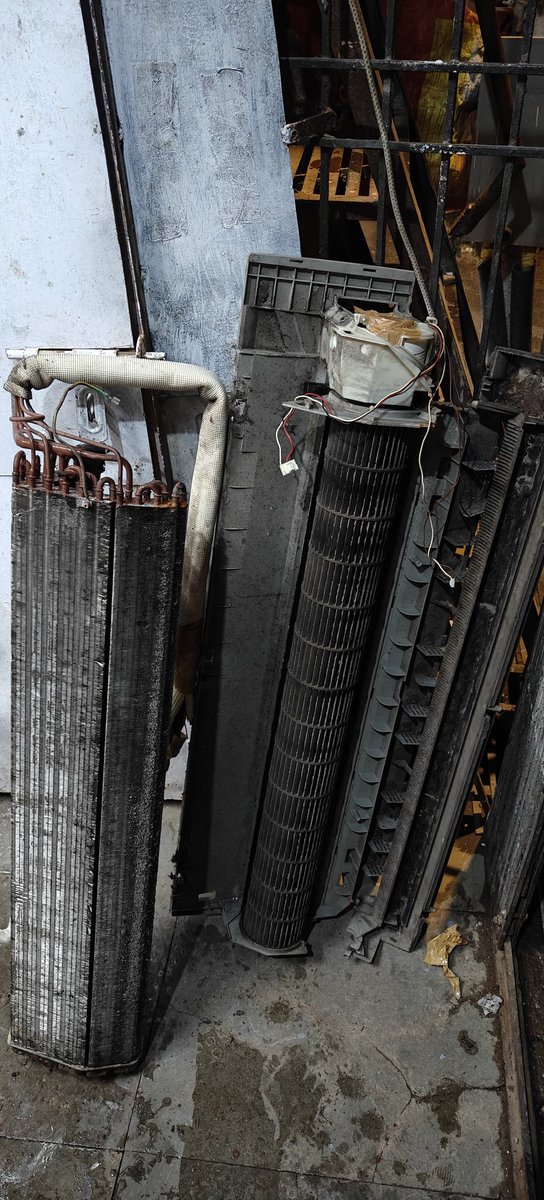 KhanBilal02's tweet image. New Super Cool: Your Daikin Inverter HVAC Specialist
Expert Service, Reliable Repairs, and Quality Compressor Replacements
Image: Use the provided image of the AC units #DaikinHVAC #InverterACRepair #CompressorReplacement #ACService #Mumbai #ACRepairMumbai #HVACServices #VRVmum