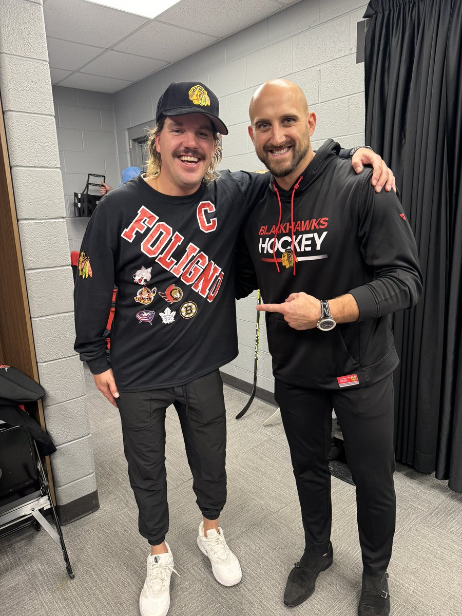 HighlightReeel's tweet photo. The Foligno family always sets the bar on how to be role models and grow the game of hockey in a positive way!!! Chicago Jets vs Copper cliff reds! https://t.co/IfvOqBCy1q