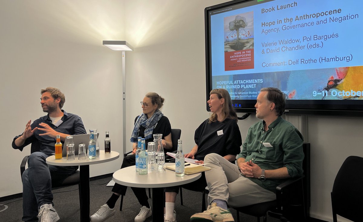 Besides our panels, we're thrilled to also host a book launch at the conference:
»Hope in the Anthropocene — Agency, Governance and Negation« edited by Valerie Waldow, Pol Bargués &amp; <a href="/DavidCh27992090/">David Chandler</a> 📖🎉

Comments by @DelfRothe from <a href="/IFSHHamburg/">IFSH Hamburg</a> &amp; <a href="/czebo/">Chris Zebrowski</a> 

edinburghuniversitypress.com/book-hope-in-t…