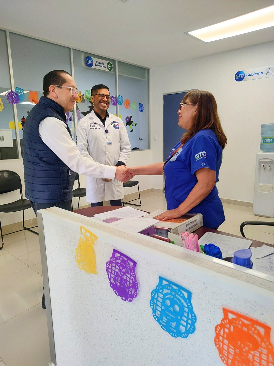 DrGabrielCortes's tweet photo. Todos los días Gema Sánchez Monjaraz con 25 años es nuestra institución comparte lo mejor de sus conocimientos desde el Trabajo Social en el #CAISES 20 de enero
@LibiaDennise #ElGobiernoDeLaGente @municipio_leon https://t.co/B4vqXD5wfb
