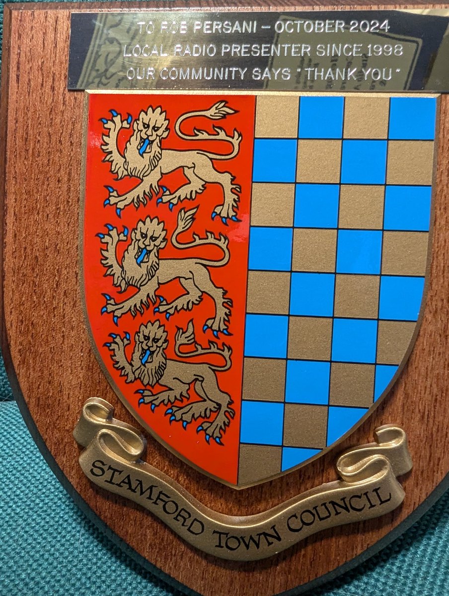 RutStamSound's tweet photo. Well that was unexpected! After being invited to cover the outgoing Mayor's charity awards (over £1600 to Stamford Brass and Stamford Lions Club) and a special shield to Darren Rawnsley for his support to the Arts, a second shield was presented to our Rob Persani for local radio! https://t.co/NWMLIwxIHA