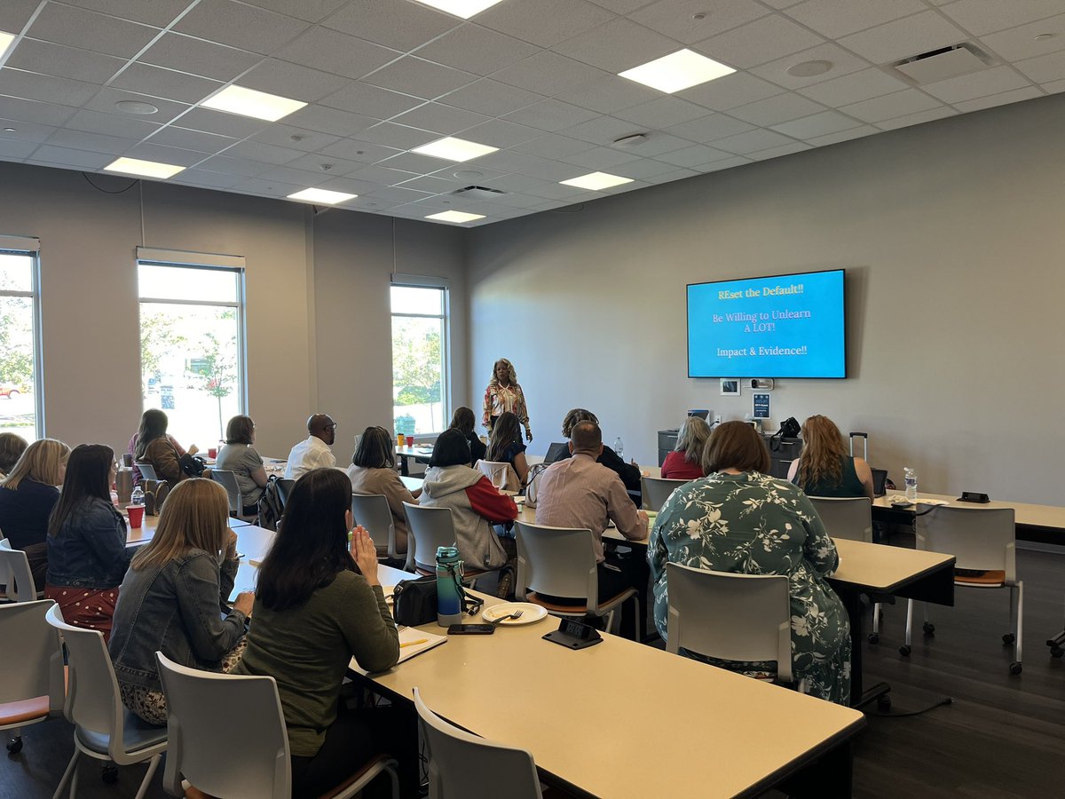 Judith Wilson (@jcpsfamengage) on Twitter photo Great meeting with JCPS FACE team yesterday‼️ Committed conversations regarding family engagement ignited new ideas! Thanks to our host <a href="/GoodwillKY/">Goodwill Kentucky</a> and partner <a href="/NCFL/">NCFL</a> <a href="/JCPSAcademics/">JCPSAcademics</a> Great meeting with JCPS FACE team yesterday‼️ Committed conversations regarding family engagement ignited new ideas! Thanks to our host <a href="/GoodwillKY/">Goodwill Kentucky</a> and partner <a href="/NCFL/">NCFL</a> <a href="/JCPSAcademics/">JCPSAcademics</a>