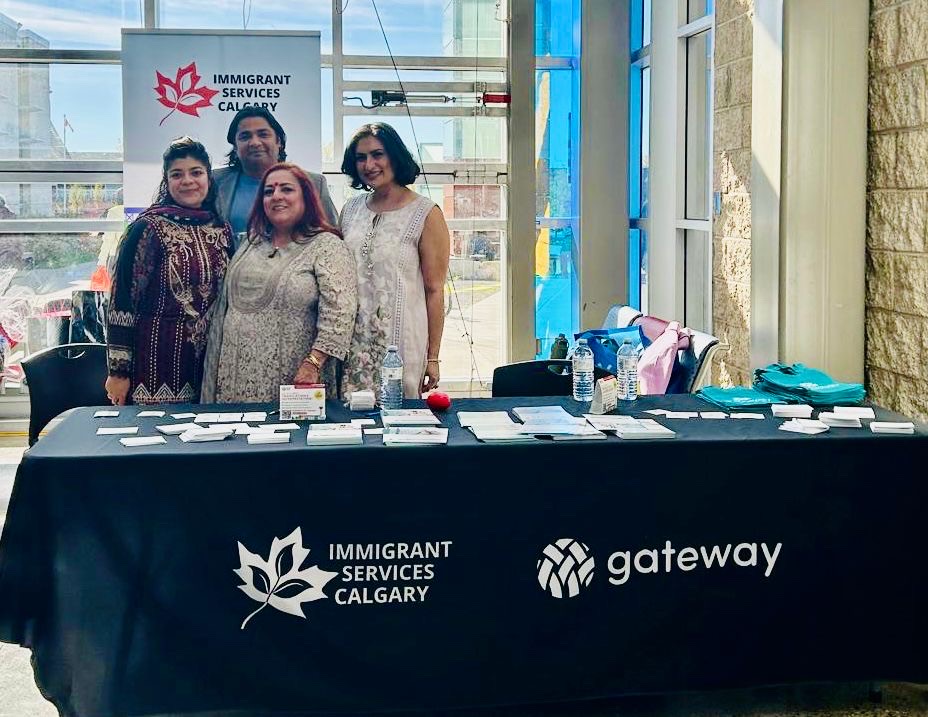 Last Saturday, our Gateway team had a great time at the South Asian Community Resource Fair at the Genesis Centre! It was a fantastic opportunity to connect with community members, share valuable resources, and engage with so many wonderful people!

#CommunityEngagement