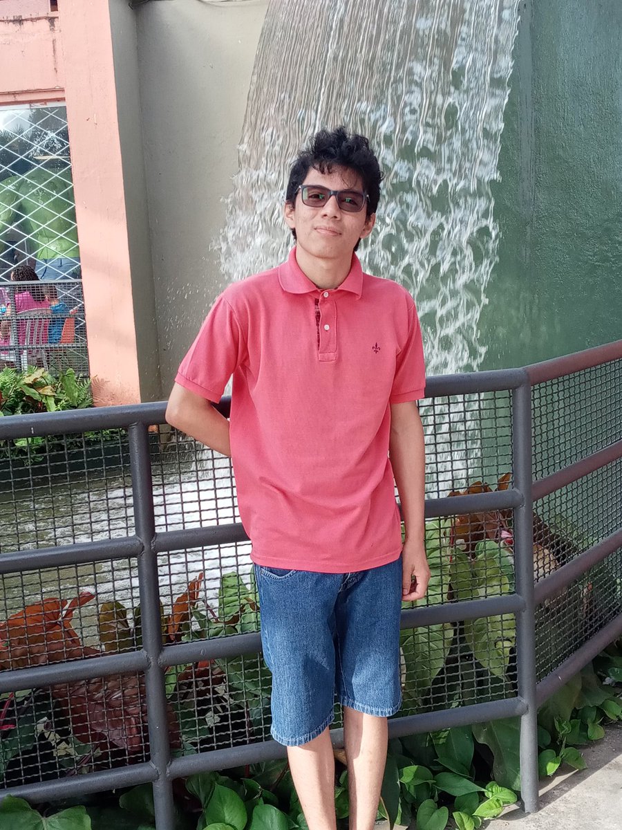 dormeceu's tweet image. oi pessoal sou novo no site rsrsr
me chamo Juan tenho 1,70 odeio cólica amo taylor swift e fui banido 3x do tinder
e ah, estou solteiro 😁😁😁
#followporfollow #sigodevolta