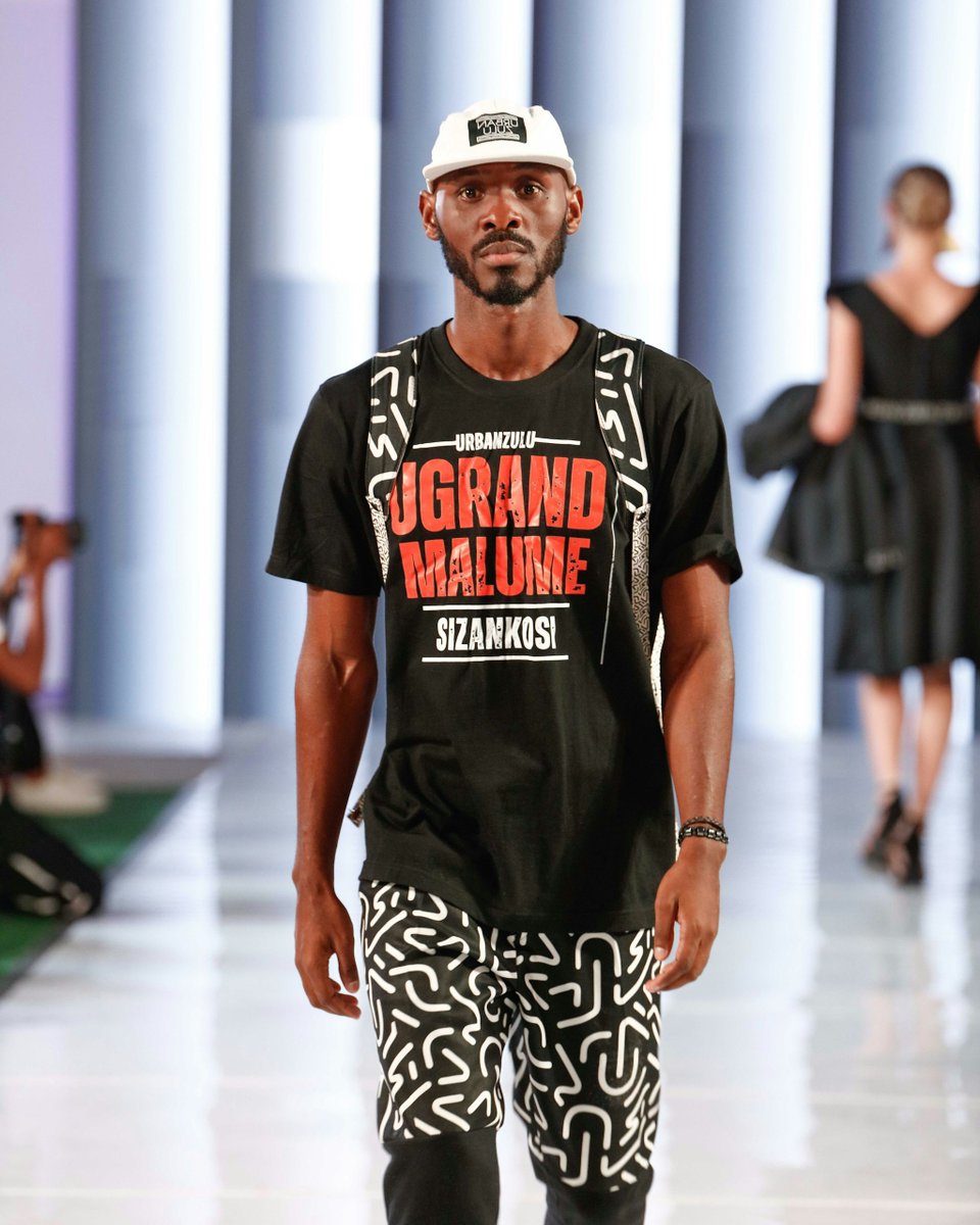 Join Congolese designer Papy Kaluw for an immersive fashion experience blending textiles, activism, &amp; movement. Curated by Khadijah Ibrahiim, this exhibition highlights ethical design's beauty &amp; power for social change.

📅 Sat 19 Oct
🔗 Learn more &gt; nscd.ac.uk/events/dress-m…
