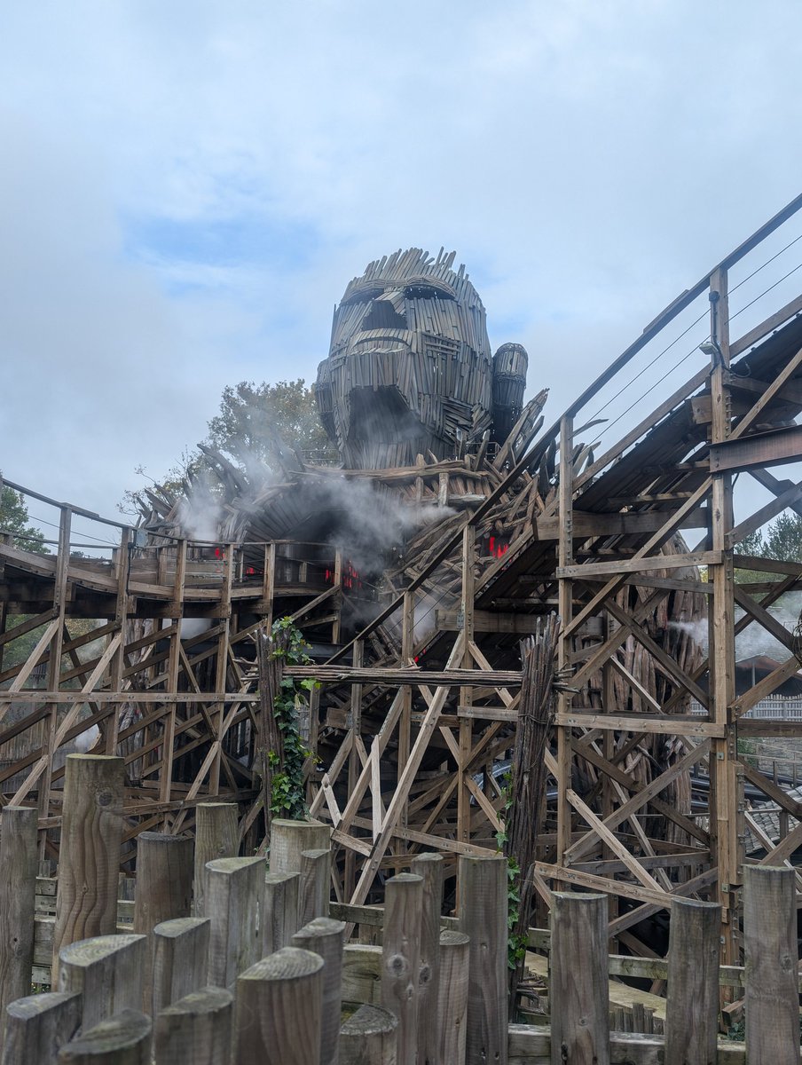 DerkerP's tweet photo. @altontowers #wickerman it was an honour. Until next time! https://t.co/lC333cGqwP