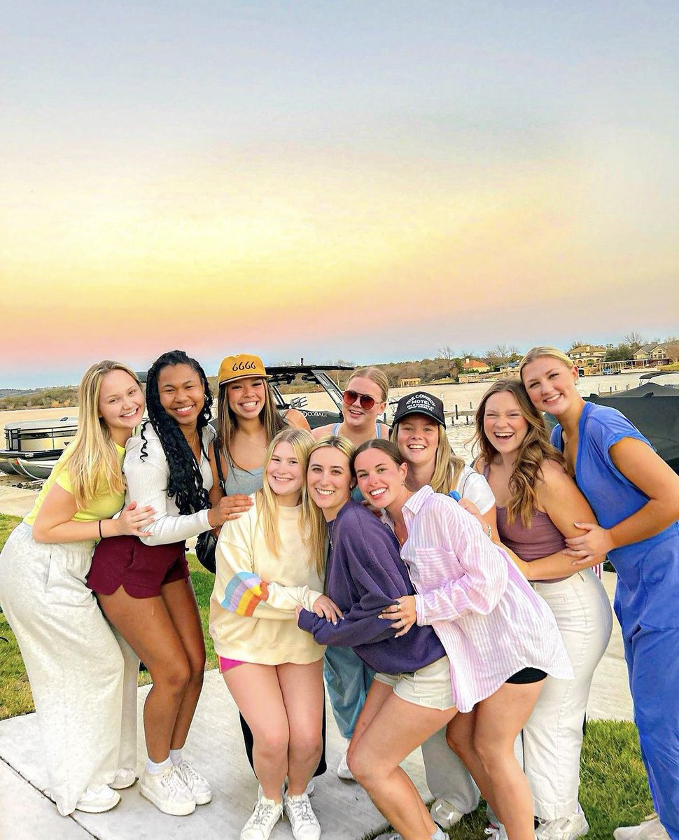 DallasADPi's tweet image. Over these next six months, we will be shining a spotlight on our 10 Texas chapters who participate in Fall Recruitment. Next up is Epsilon Zeta chapter at Texas State University in San Marcos.
 
#WLFEOWednesday #AlphaDeltaPi #FormalRecruitment #GoADPi #ADPiTexasInitiative