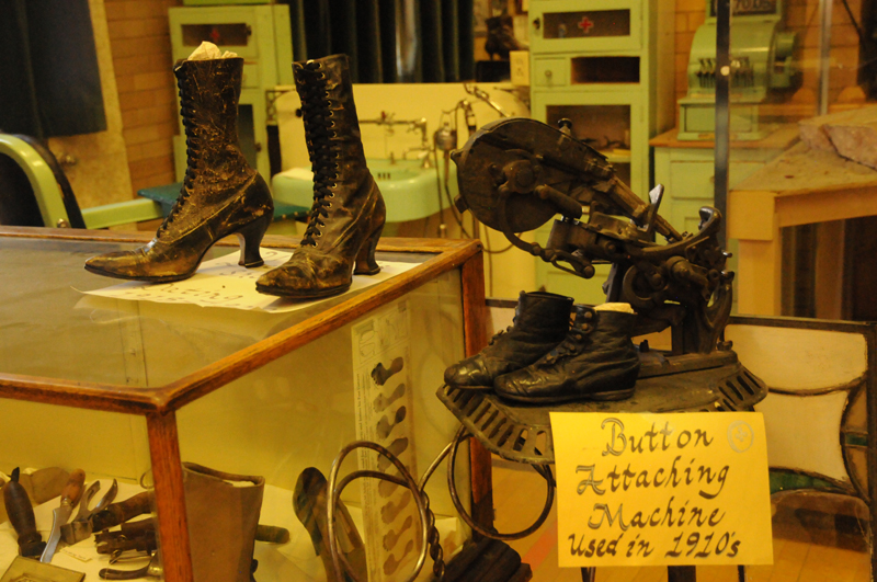 Did you ever wonder how they made those high-button shoes? #WednesdayinWyoming bit.ly/3zQYj2V