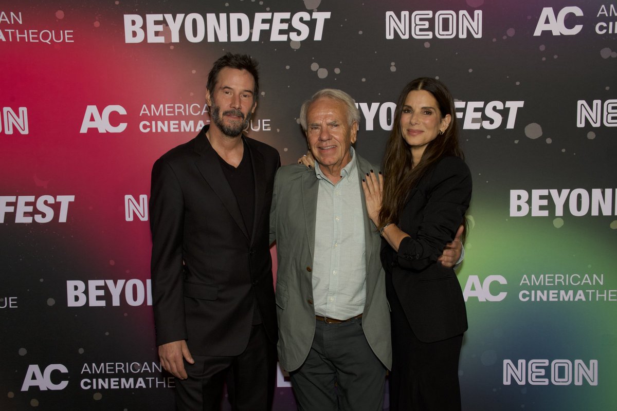 extratv's tweet photo. Sandra Bullock and Keanu Reeves reunited for a 30th Anniversary screening of “Speed” at Beyond Fest at American Cinematheque! ❤️ 

(📷: Jared Cowan for Beyond Fest at American Cinematheque at Egyptian Theatre) https://t.co/dnUzVnOytV