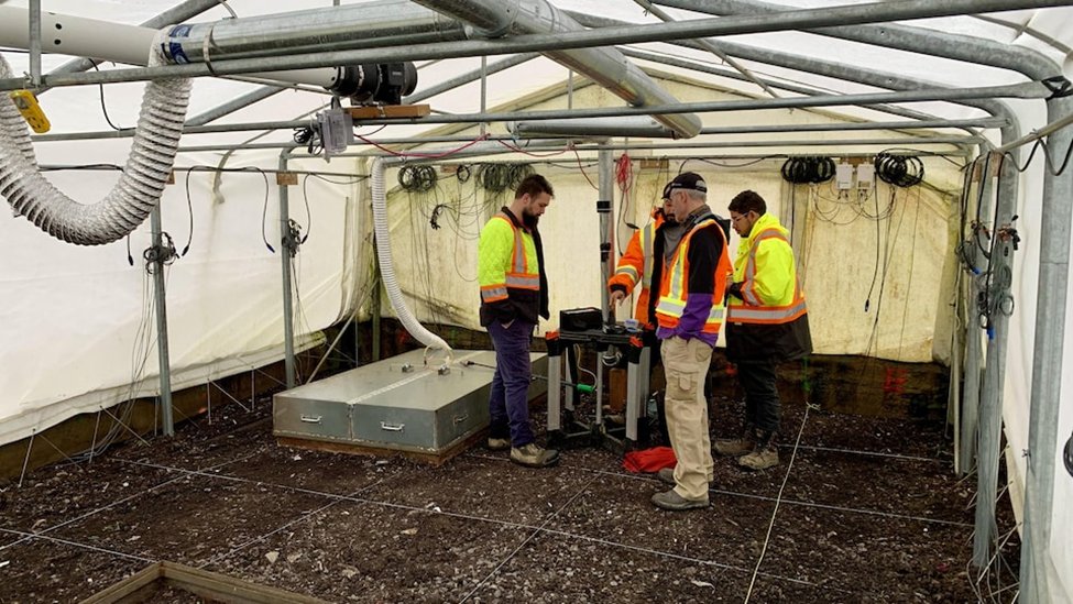 CRSNG / NSERC (@crsng_nserc) on Twitter photo 📻
Le professeur Alexandre Cabral de la Faculté de génie <a href="/USherbrooke/">Université de Sherbrooke</a> développe une technologie qui utilise un biofiltre pour réduire les émissions de méthane dans les sites d’enfouissement.
▶️ tinyurl.com/yr75wwzt
#soutienCRSNG
#CRSNG_Alliance #CRSNG_Découverte 📻
Le professeur Alexandre Cabral de la Faculté de génie <a href="/USherbrooke/">Université de Sherbrooke</a> développe une technologie qui utilise un biofiltre pour réduire les émissions de méthane dans les sites d’enfouissement.
▶️ tinyurl.com/yr75wwzt
#soutienCRSNG
#CRSNG_Alliance #CRSNG_Découverte