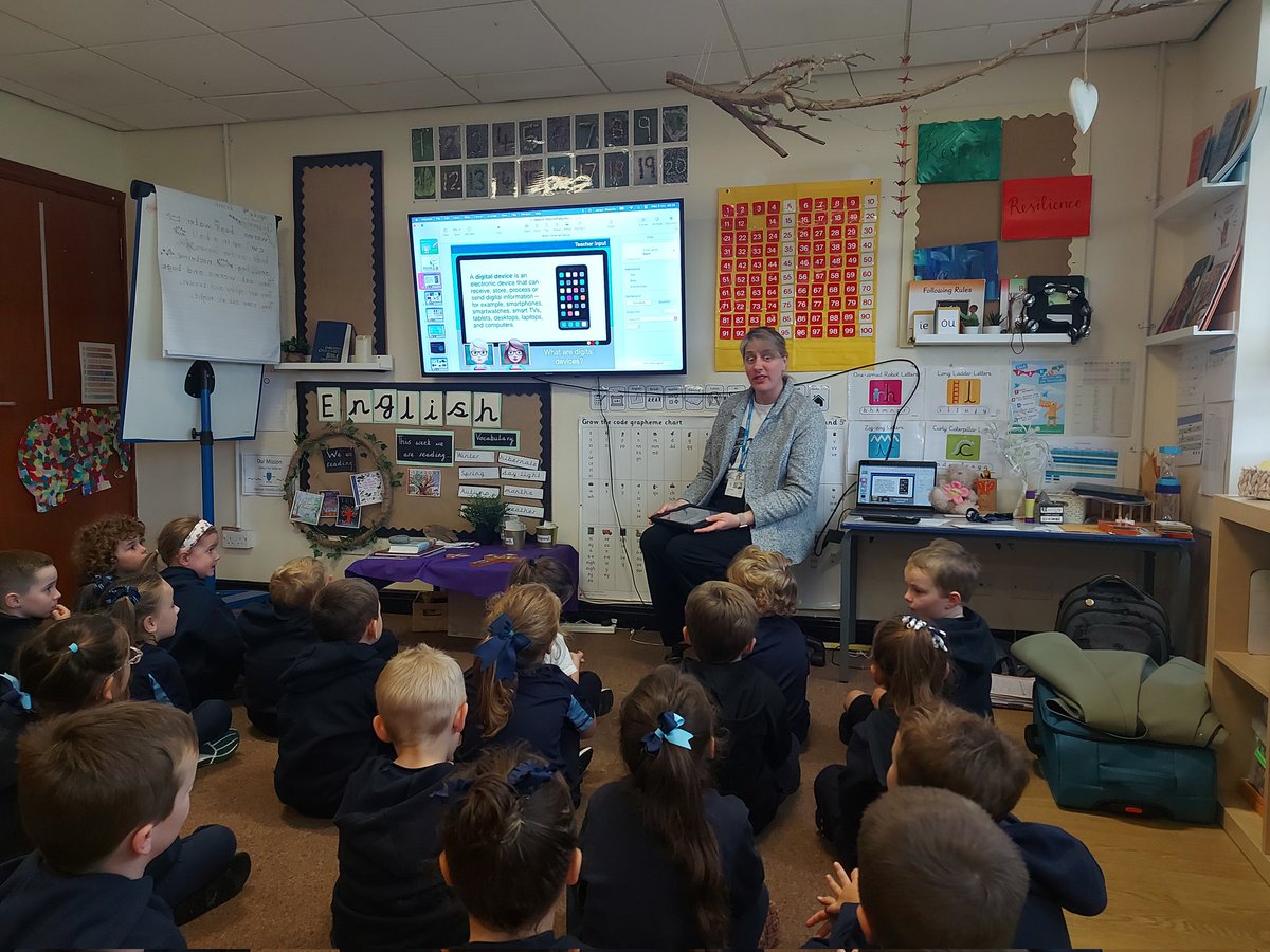 Year 1 enjoyed our computer day with <a href="/Knowsleyclcs/">Knowsley CLCs</a> today.