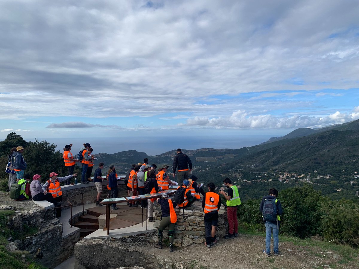 Les M1 du Master Terre, Planètes, Environnements de l'<a href="/obslyon/">Observatoire de Lyon</a>  sont rentrés de #Corse : des formations géologiques exceptionnelles à portée de ferry !