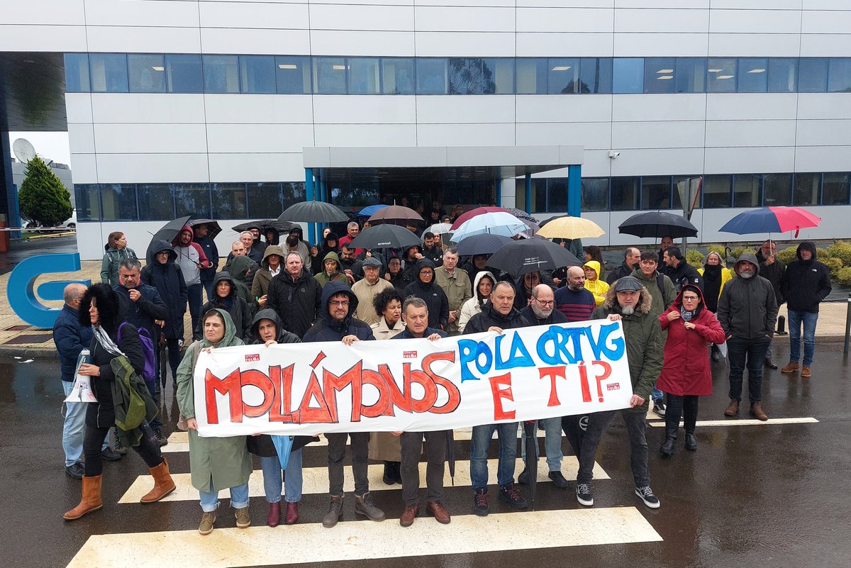 Segunda xornada de folga na CRTVG. Contra a externalización da produción. Novamente con gran seguemento das traballadoras e novamente con afectación sobre a emisión do Termómetro que non se puido emitir mentres durou o paro entre as 11:30 e 13:00.