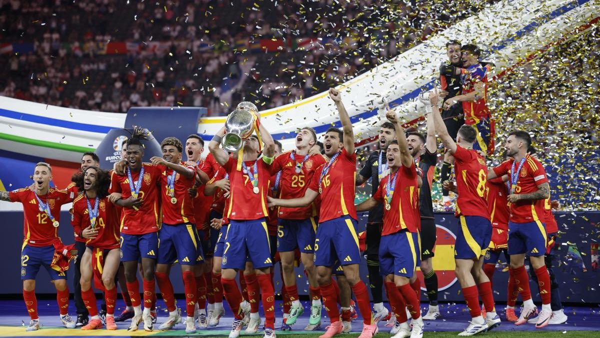 Todos vendieron su alma para ser campeones de la Eurocopa 2024

🧵 Dentro hilo