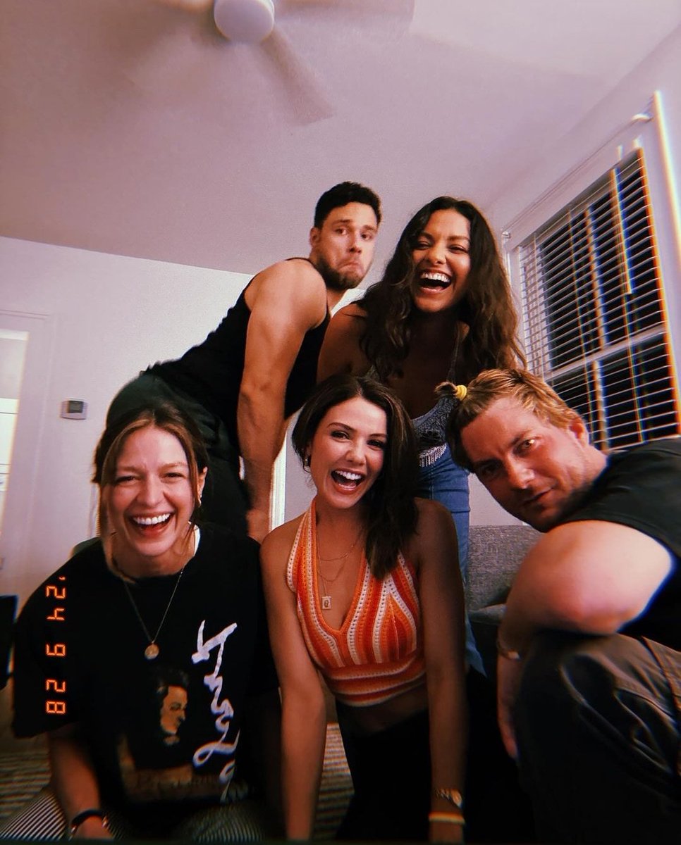 badpostsbenoist's tweet photo. aaaaand i missed her so much 😭❤️‍🩹 https://t.co/bEIn3RX5VT