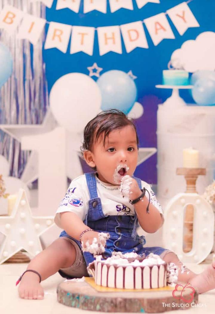 Shivani16417's tweet image. Some blue💙
#prefirstbday
#bhatija❤️
#twitterblue 💙