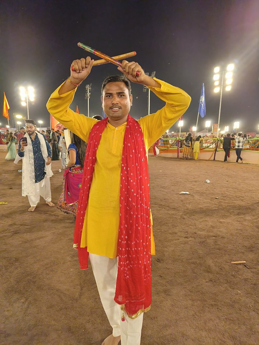 UpendrSinghRss's tweet photo. #नवरात्रि2024 #navratri2024 #reelsinstagram #jaipurblogger #reelindia #garbalover #navratrifestival #pinkcityjaipur https://t.co/cjQkBboCKL