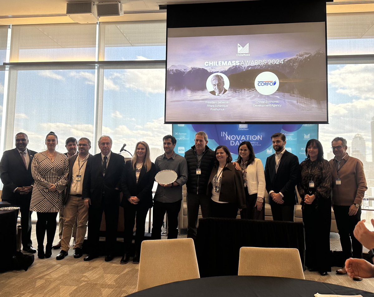 Muy emocionante volver a MIT a recibir, en nombre de mi papá <a href="/sebastianpinera/">Sebastian Piñera</a> , este reconocimiento de <a href="/ChileMass/">ChileMass</a>

Este es un testimonio de su compromiso con la investigación, el desarrollo y la innovación como pilares fundamentales para el desarrollo de Chile.