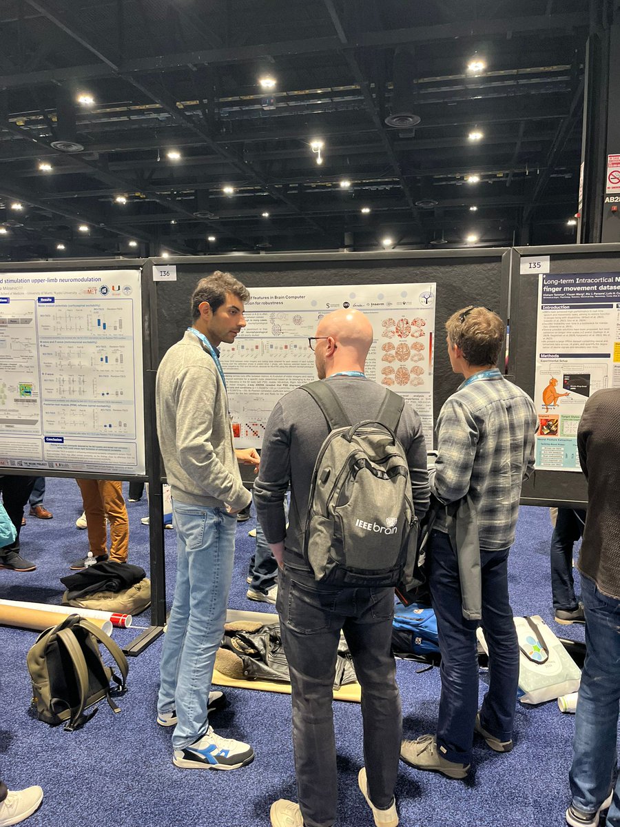 Venot Tristan (@tristanvenot) on Twitter photo Very thrilled to have presented our work on the characterization of features during BCI experience to evaluate their robustness (C. Bousfiha,<a href="/F_DeVicoFallani/">Fabrizio, de Vico Fallani</a> <a href="/MConstanceCorsi/">Marie-Constance Corsi</a>), <a href="/nerv_lab/">NERV Lab</a> at <a href="/SfNtweets/">Society for Neuroscience (SfN)</a>, a lot of questions asked! Very thrilled to have presented our work on the characterization of features during BCI experience to evaluate their robustness (C. Bousfiha,<a href="/F_DeVicoFallani/">Fabrizio, de Vico Fallani</a> <a href="/MConstanceCorsi/">Marie-Constance Corsi</a>), <a href="/nerv_lab/">NERV Lab</a> at <a href="/SfNtweets/">Society for Neuroscience (SfN)</a>, a lot of questions asked!
