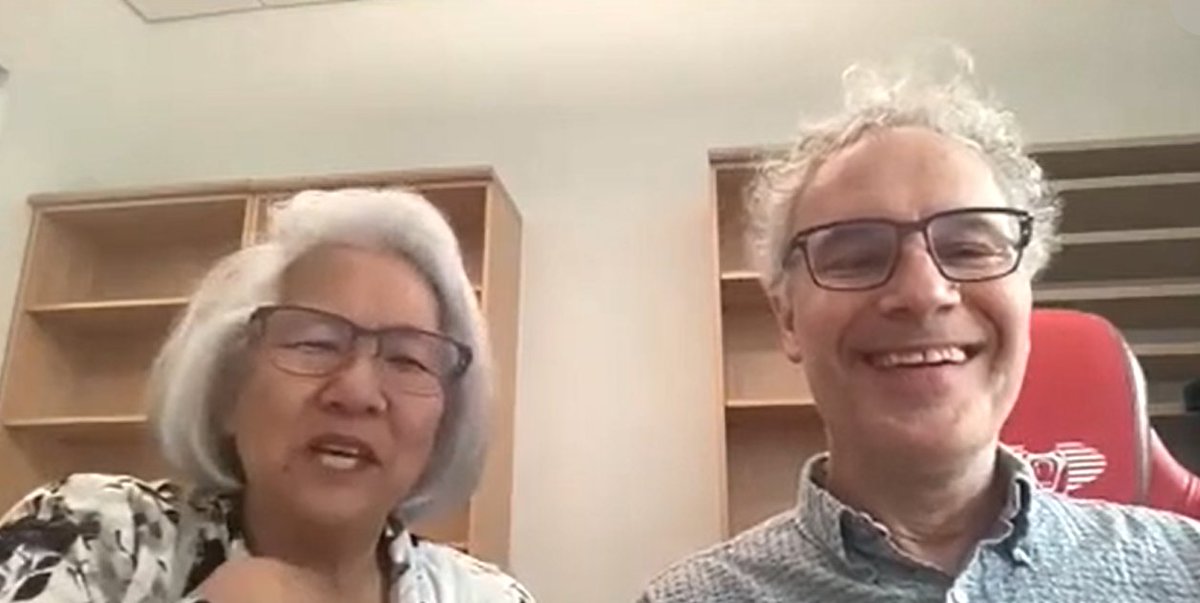 A joy to talk today to #NobelPrize2024 laureate Victor Ambros &amp; his wife and life-long collaborator Rosalind "Candy" Lee about their discovery of microRNAs.
And yes, I did ask the chromosome question.
SinA 2moro for the answer.
Here Candy is describing their "Mom &amp; Pop" lab style