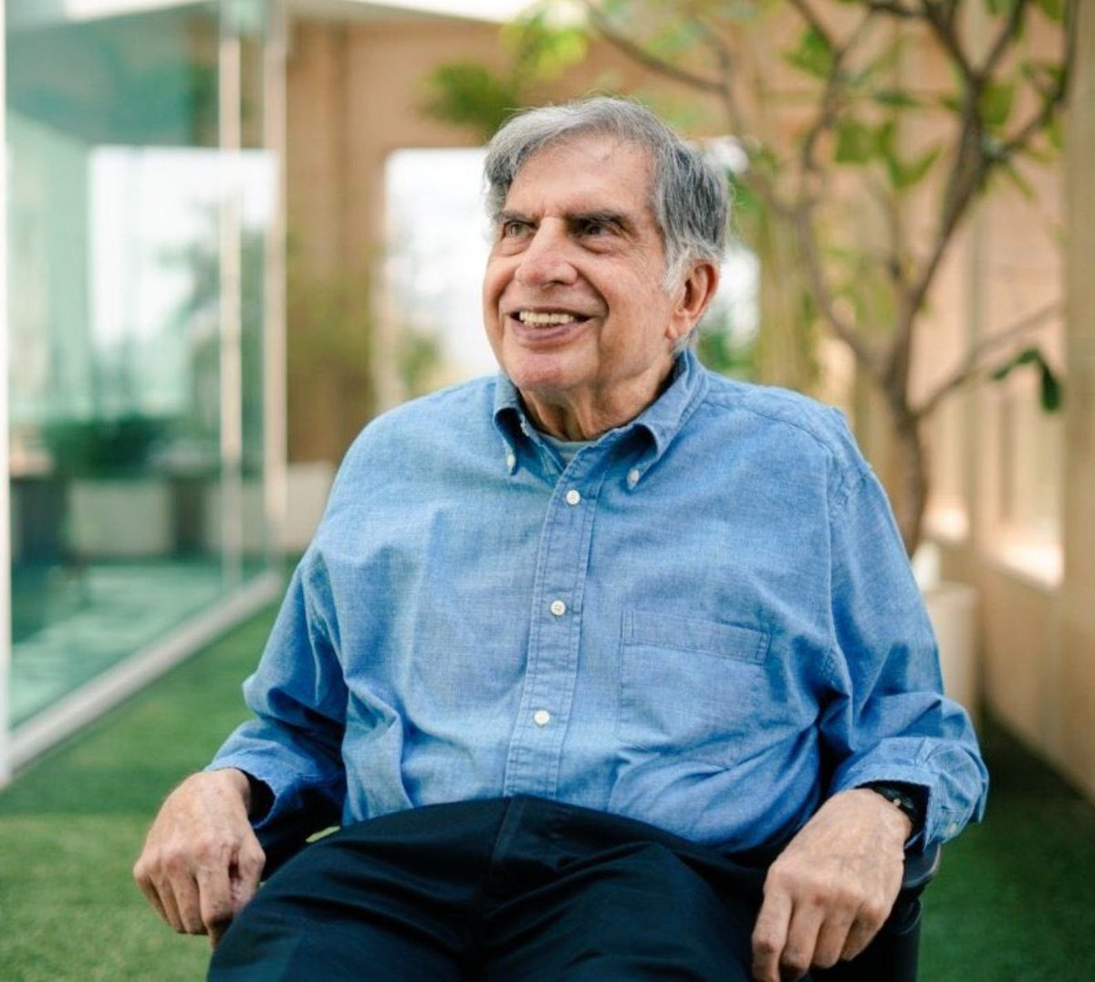 The greatest Indian entrepreneur ever.
Sir Ratan Tata really built India's most trusted brands.
We have lost a gem Person.
Rest in peace Sir 🙏
#RatanTata
#TataMotors