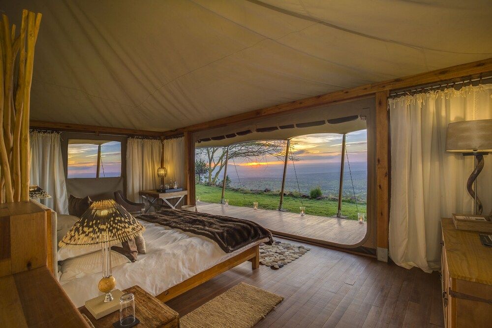 novan_global's tweet photo. African-themed sophistication and style. Tented Camp is designed to capitalize on  unhindered breathtaking vantage point over an expansive panorama across Laikipia’s
Book your holiday today:
Online:https://t.co/KAfLuu9mGP
📧experience@novanglobal.com
🪀https://t.co/SfqSnvF2fF https://t.co/gz5lNMotwQ