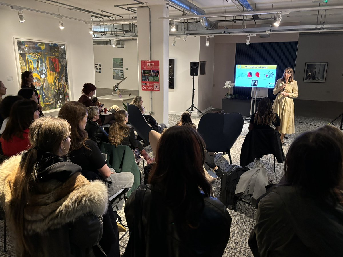 AshaMarie18's tweet photo. A packed house for the @WiiT_Europe London meet up! 

Thanks to @mukiapproved &amp; @ioanamatei for organising 👏👏

Great to present about @xraihack London with @amychaoLDN &amp; hear from Chi Liu, Dr. Teodora Popa, &amp; Sonia Lange. 

#womeninXR #womenintech #XR @XRDI_ @IUK_Immersive https://t.co/JLZ0afV1Kg