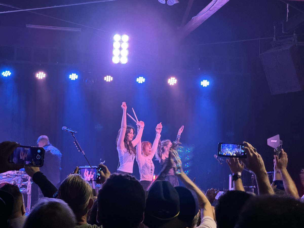 Got to see <a href="/TheWarningBand2/">The Warning</a> at the Glass House last night, and they absolutely killed it. The energy from the band &amp; crowd was off the charts, and it all made for an incredible show.