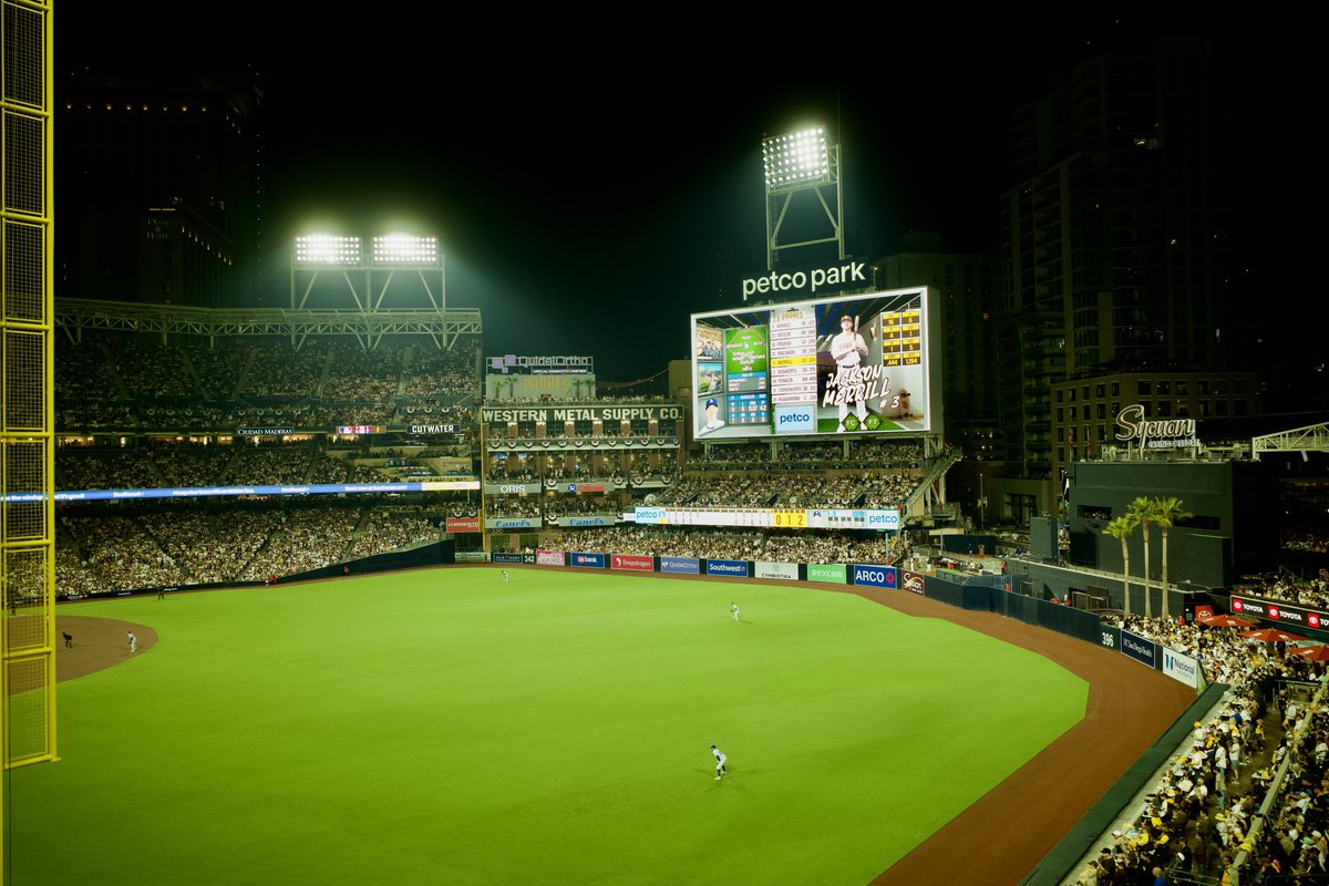 NLDS Game 3 was INSANE! LFGSD!!! 📸🤎💛#FightForTheFaithful  #Padres
