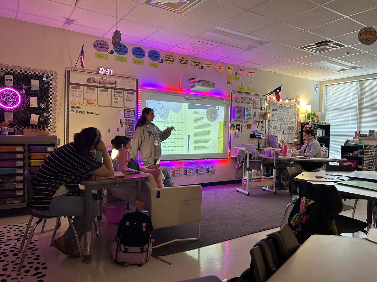 asher_jill's tweet photo. Teachers teaching teachers- 4th grade team modeling next week’s lessons for each other #onelisd #everyONE @ParkwayES @LewisvilleISD https://t.co/AjeHTOEvOQ