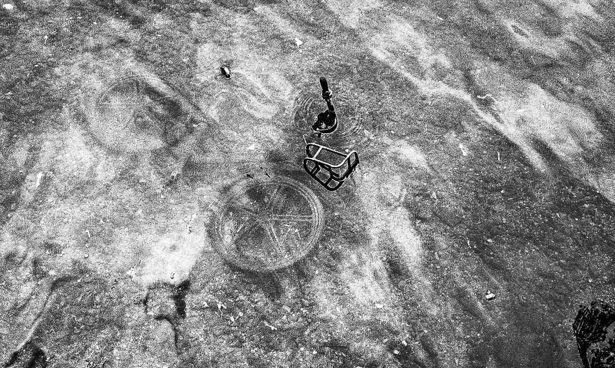 #31themesAnalogChallenge

Face cachée.