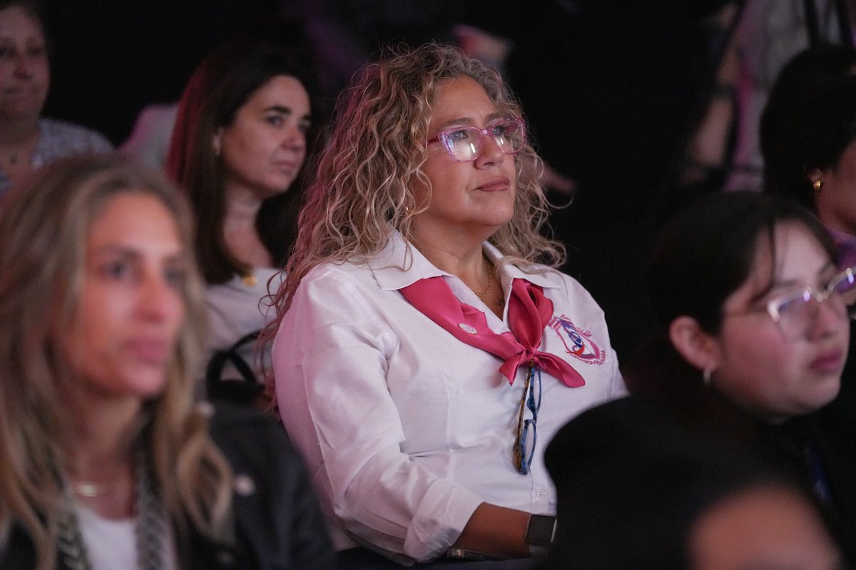 En el mes del #CáncerDeMama, relevamos la importancia del diagnóstico precoz y que todas las mujeres entre 50 y 59 años, tienen derecho a una mamografía gratis cada 3 años para detectar el cáncer de mama. Hoy la ministra Orellana participó de un seminario en el <a href="/obsdelcancer/">Observatorio del Cáncer</a> 🎀