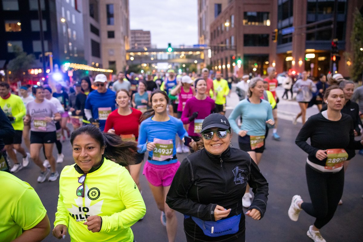 tcmarathon's tweet photo. #TC10Mile appreciation post ๐โโ๏ธ๐๐ปโโ๏ธ๐๐ฝโโ๏ธ
It may be known as the Shortcut to the Capitol, but the Medtronic TC 10 Mile is no small feat. Hereโs to all the runners who braved the blustery early morning and crushed the course on Sunday for Marathon Weekendโs most popular race ๐ https://t.co/9C1rSyo2DR