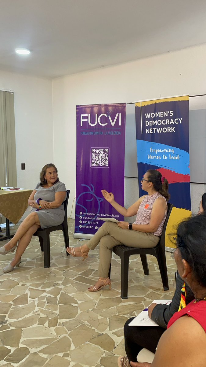 FucviEC's tweet photo. En Morona dialogamos con Auxilio Vera, coordinadora de la Red de Mujeres Amazónicas, una mujer de la ruralidad que ha tenido que pasar por retos y desafíos para trabajar y luchar por los derechos de las mujeres dentro de la provincia 🙋‍♀️💪. 
 @IRI_es @wdn #fucvi https://t.co/cXq6oOQmt8