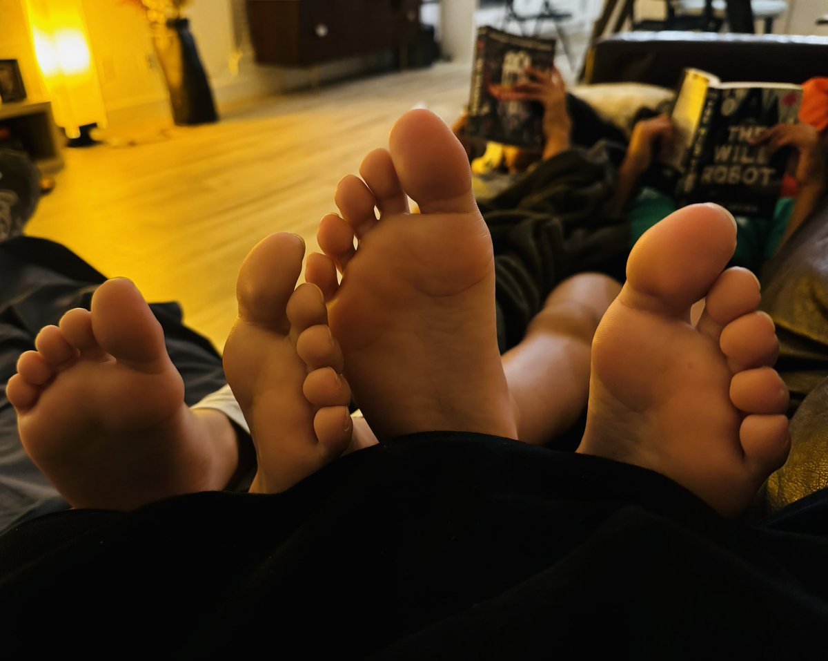 themwcollection's tweet photo. @earthcurated @nev_in_color #twins #momlife https://t.co/6XjN1V8ZQt