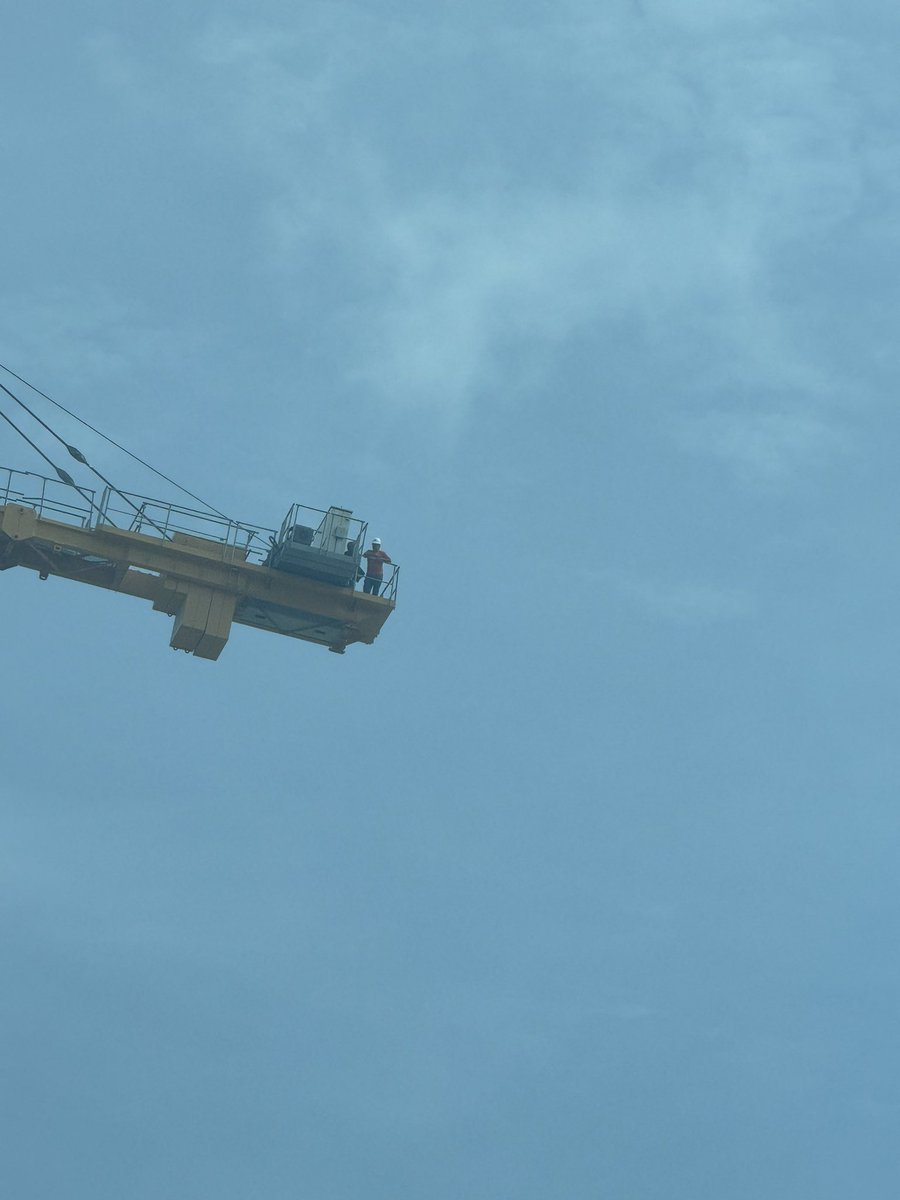 Chris Escobar tweet media