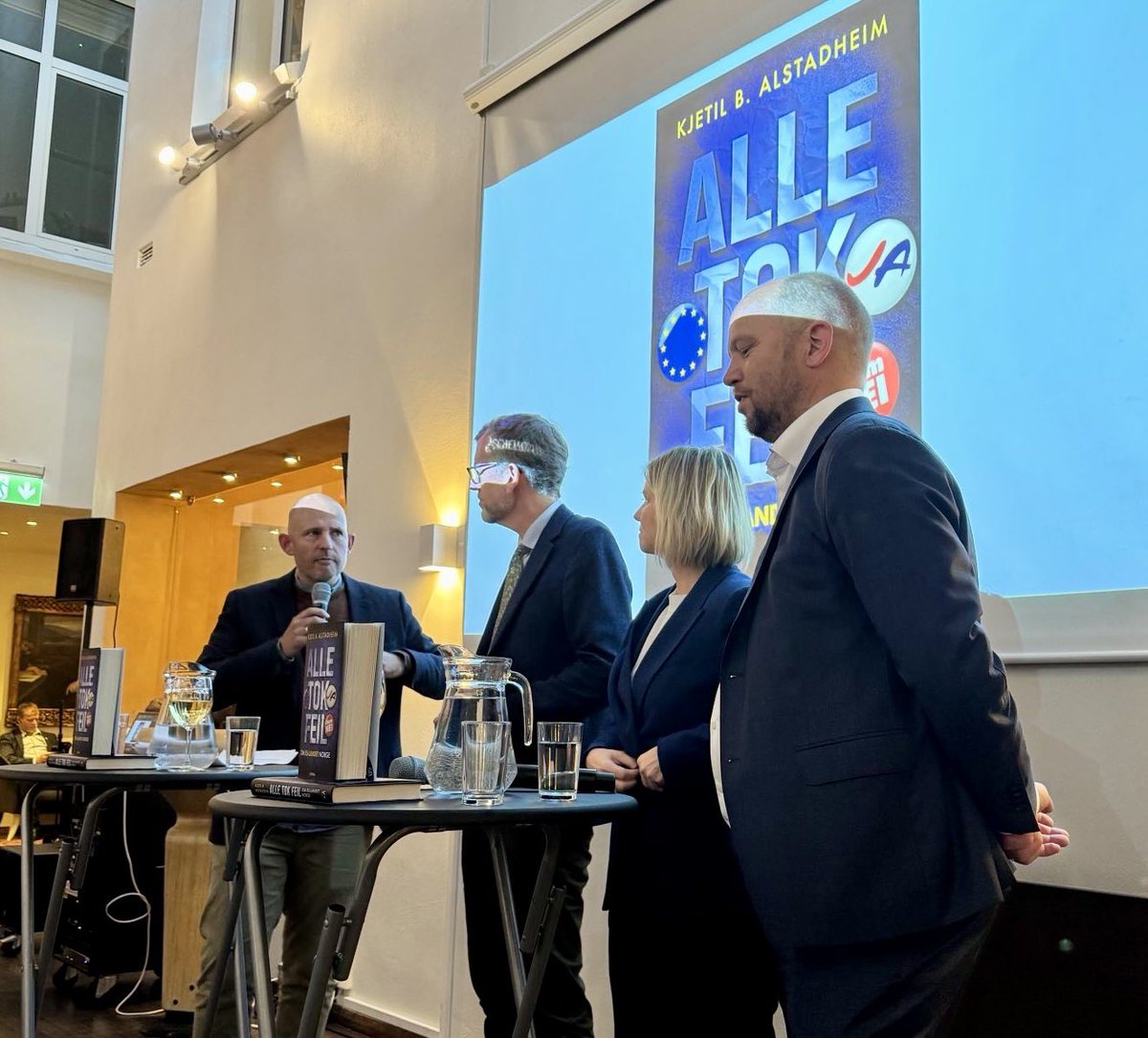 Frode Overland Andersen (@foandersen) on Twitter photo Boklansering med <a href="/kjetilba/">Kjetil B. Alstadheim</a> «Alle tok Feil». Viktig med debatt om Norges forhold til EU! Hvordan har utviklingen i Europa betydning for hva slags EU vi skal forholde oss til. Bra debatt med <a href="/gurimelby/">Guri Melby</a> og Trygve Slagsvold Vedum. Boklansering med <a href="/kjetilba/">Kjetil B. Alstadheim</a> «Alle tok Feil». Viktig med debatt om Norges forhold til EU! Hvordan har utviklingen i Europa betydning for hva slags EU vi skal forholde oss til. Bra debatt med <a href="/gurimelby/">Guri Melby</a> og Trygve Slagsvold Vedum.