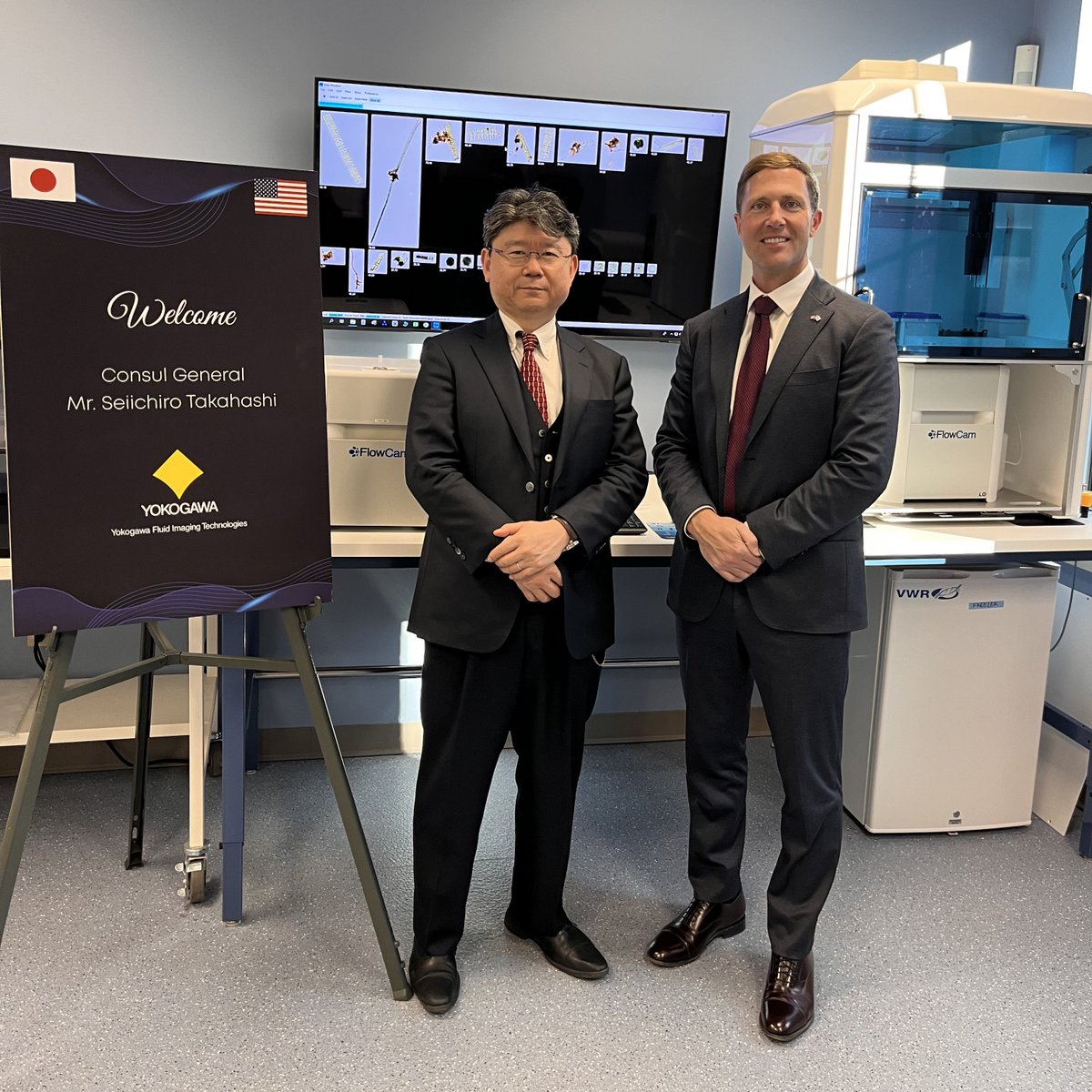 FlowCam (@flowcam) on Twitter photo Yesterday, as part of the celebration of #FlowCam's 25th anniversary, we were honored to welcome the Consul General of Japan in New England, Mr. Seiichiro Takahashi, to our headquarters in Scarborough, Maine. <a href="/Yokogawa_LS/">Yokogawa Life Science</a> Yesterday, as part of the celebration of #FlowCam's 25th anniversary, we were honored to welcome the Consul General of Japan in New England, Mr. Seiichiro Takahashi, to our headquarters in Scarborough, Maine. <a href="/Yokogawa_LS/">Yokogawa Life Science</a>
