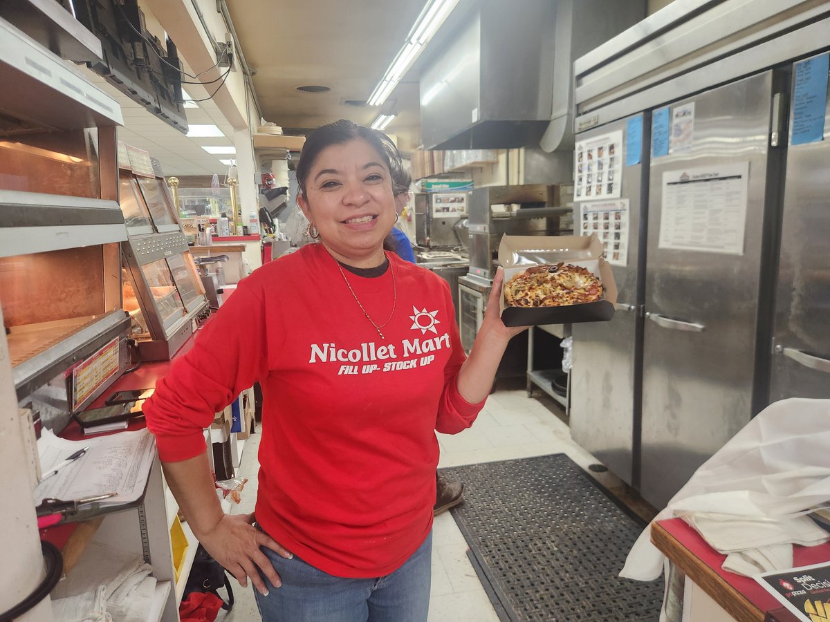 I had a fun time making pizzas for a Nicollet Fire Department fundraiser! It's the least my family can do for the first responders who heroically risk their lives for us!