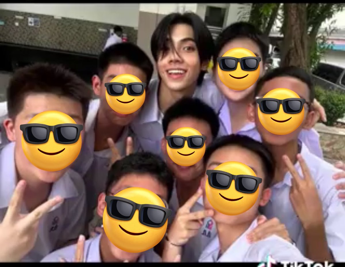 meowsom007's tweet photo. แล้วเป็นขวัญใจเด็กผู้ชายเจน Z จริงๆ https://t.co/uyBQI9U97P